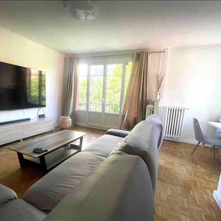 Modern 2 Bedroom Apartment Near Paris Metro, Giant Flat Screen Tv 85 Inches, Balcony, Free Parking Ivry-sur-Seine Luaran gambar