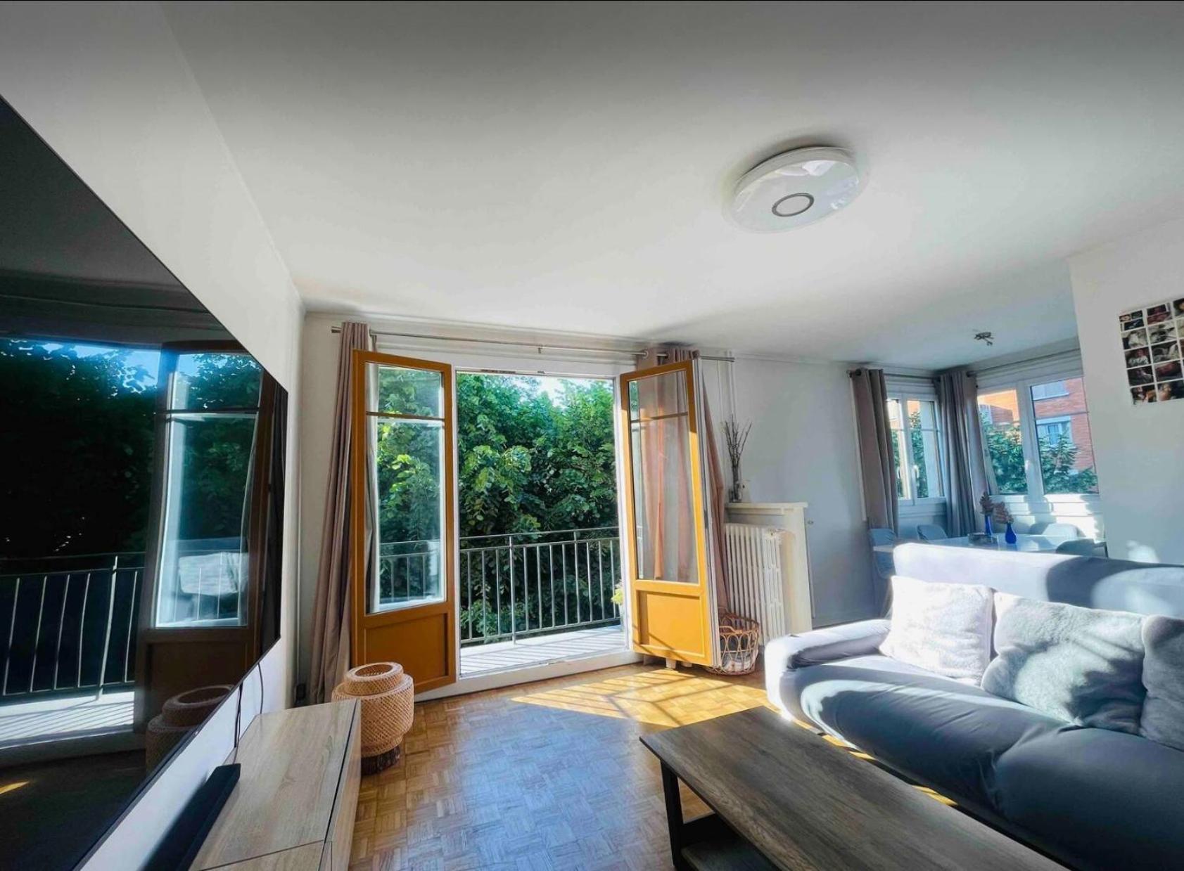 Modern 2 Bedroom Apartment Near Paris Metro, Giant Flat Screen Tv 85 Inches, Balcony, Free Parking Ivry-sur-Seine Luaran gambar