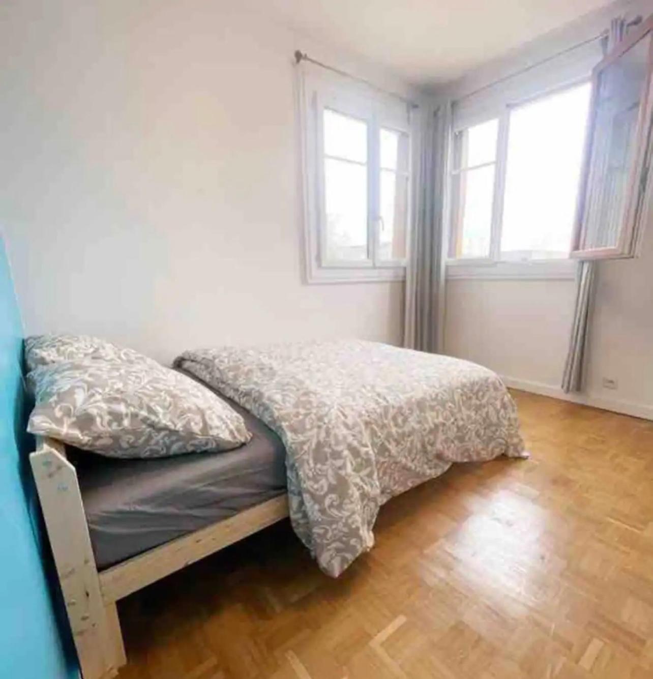 Modern 2 Bedroom Apartment Near Paris Metro, Giant Flat Screen Tv 85 Inches, Balcony, Free Parking Ivry-sur-Seine Luaran gambar
