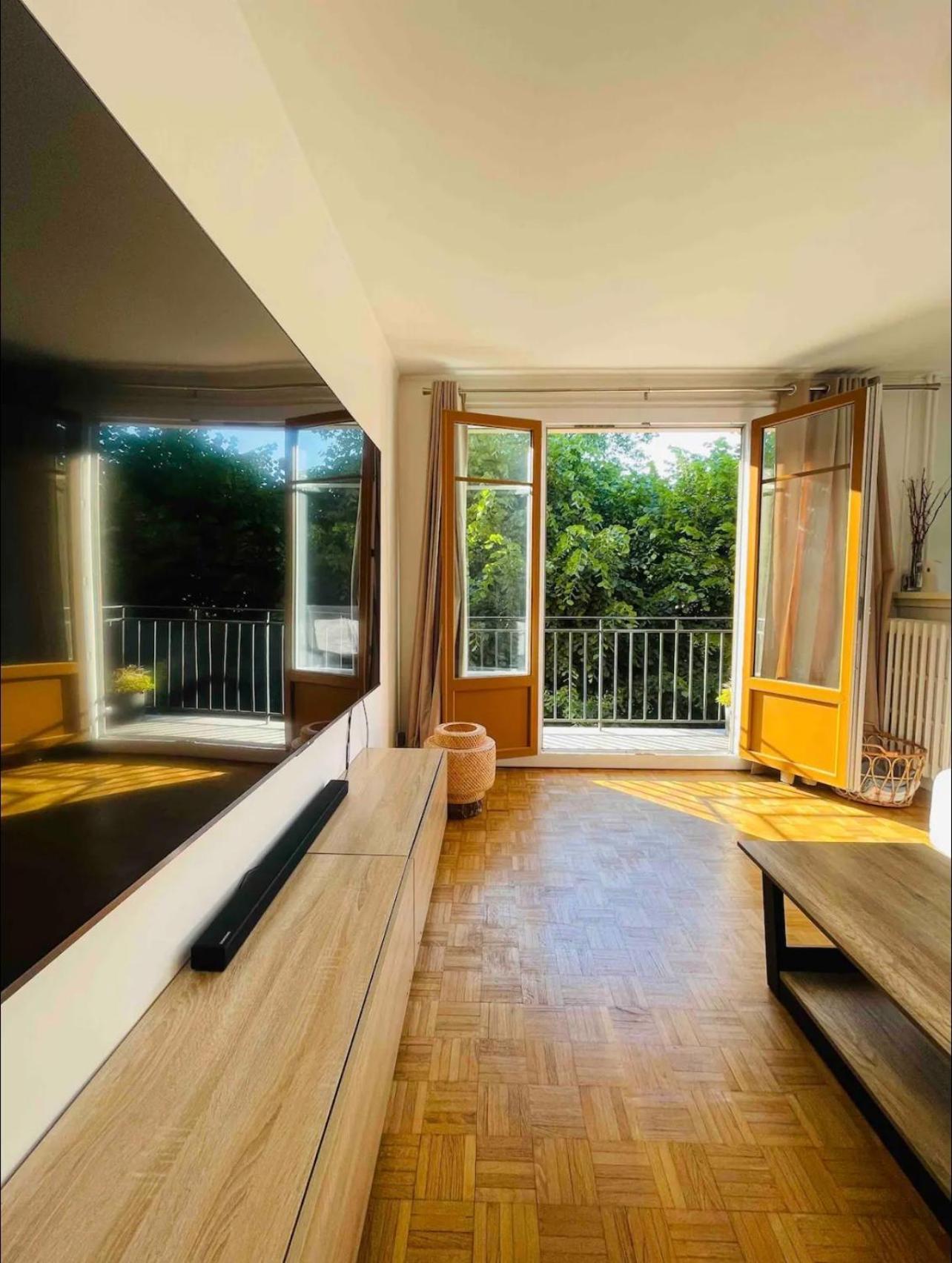 Modern 2 Bedroom Apartment Near Paris Metro, Giant Flat Screen Tv 85 Inches, Balcony, Free Parking Ivry-sur-Seine Luaran gambar